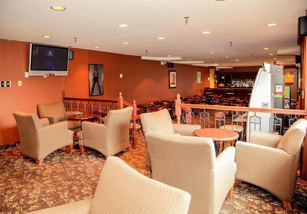 Albatross Hotel Gander Exterior photo